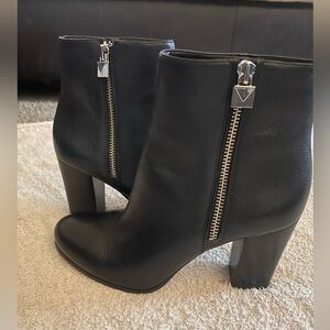 Michael Kors black booties 10 m